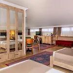 Old Topkapi Porta Romanos Ottoman Heritage Hotel
